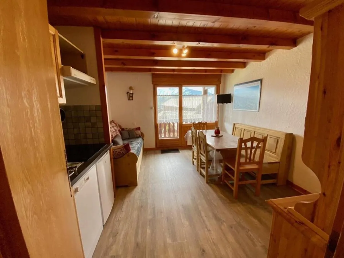 Apartment Appartement 4 Pers, Proche Station, Balcon Ouest, Parking Couvert - Crest-Voland - Fr-1-733-73
